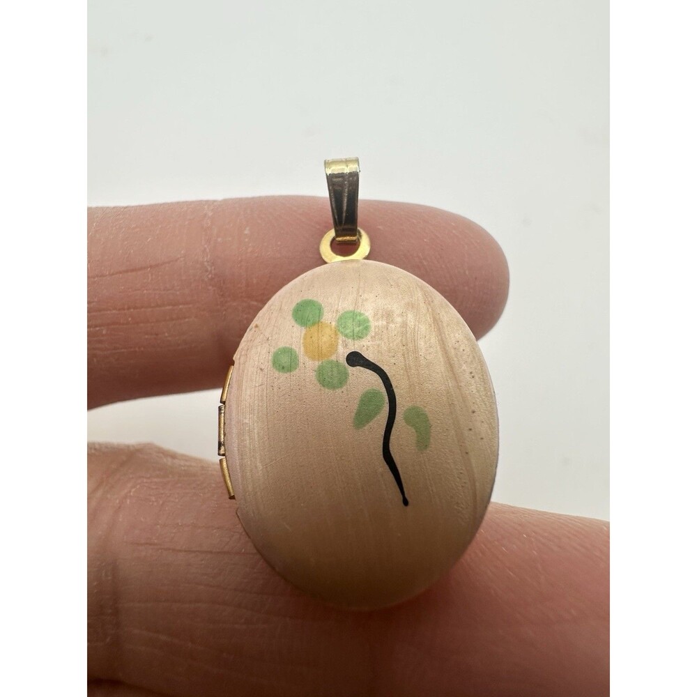 Vintage Gold Tone Hand painted Oval Locket Pendant